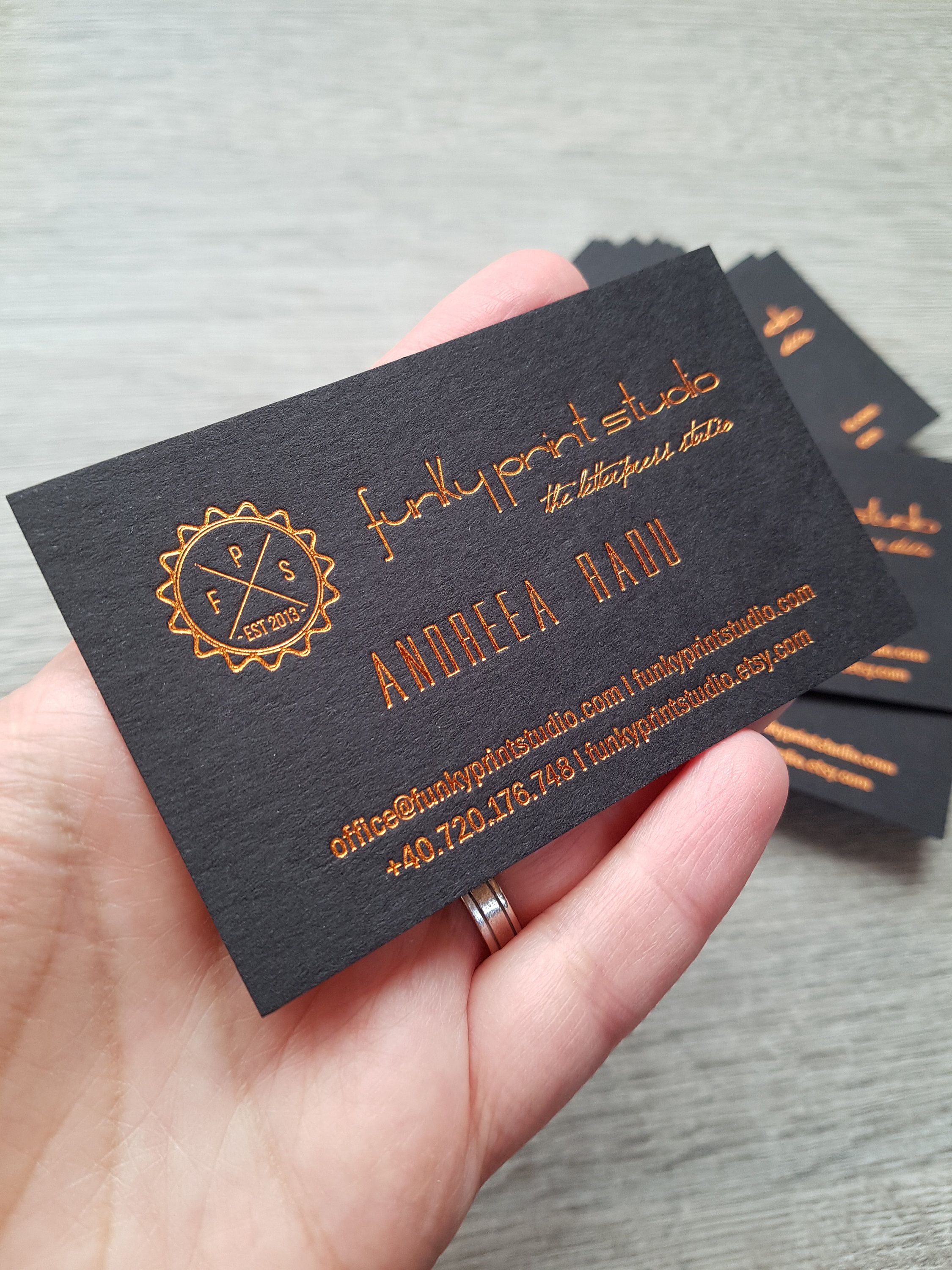 custom foil business cards 2